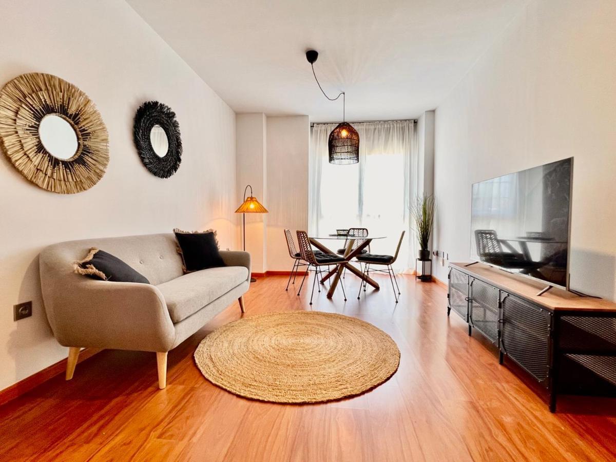 Homely Malaga Av Rosaleda Centro Historico Екстериор снимка